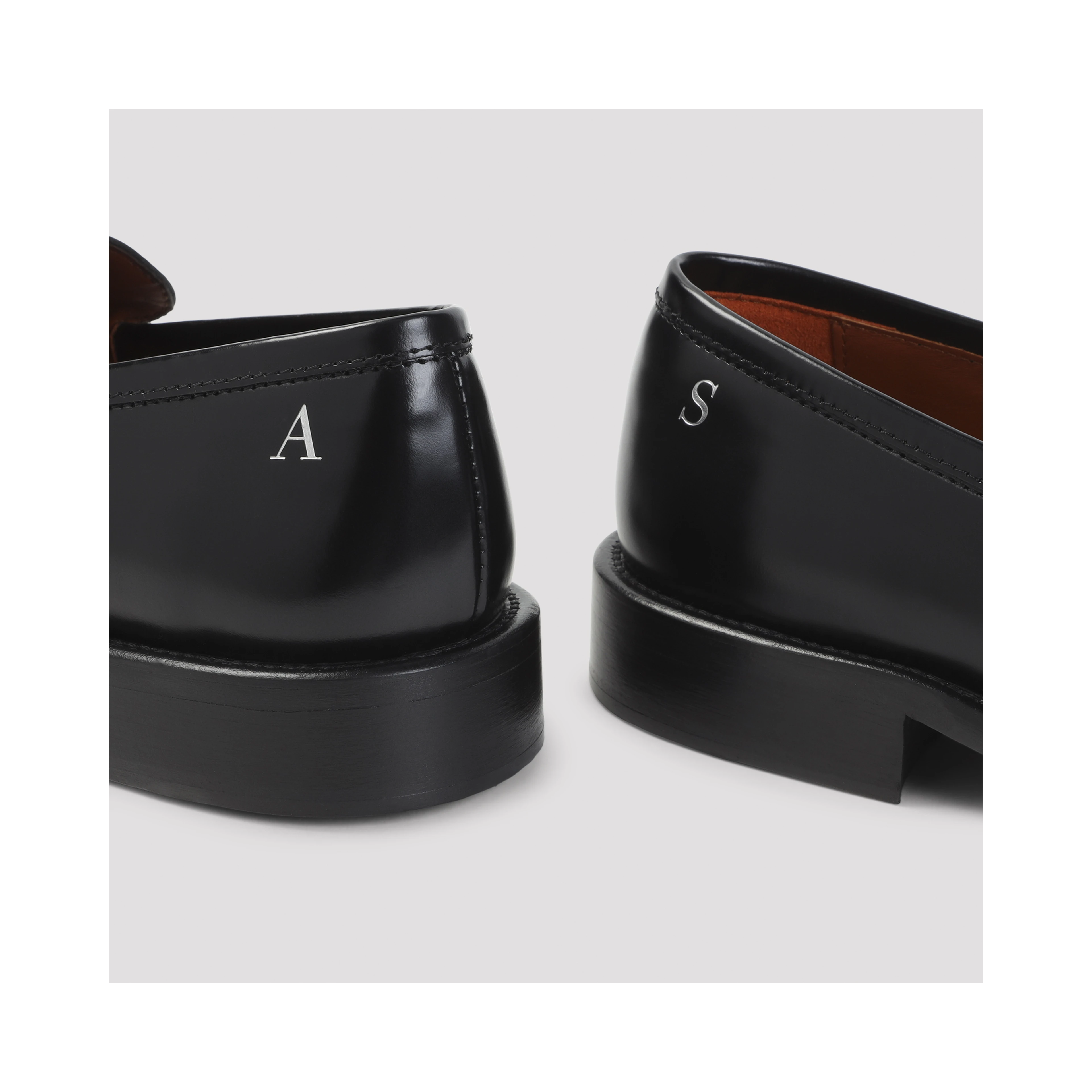 LOAFER