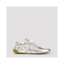 KICK SNEAKERS