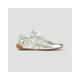 KICK SNEAKERS
