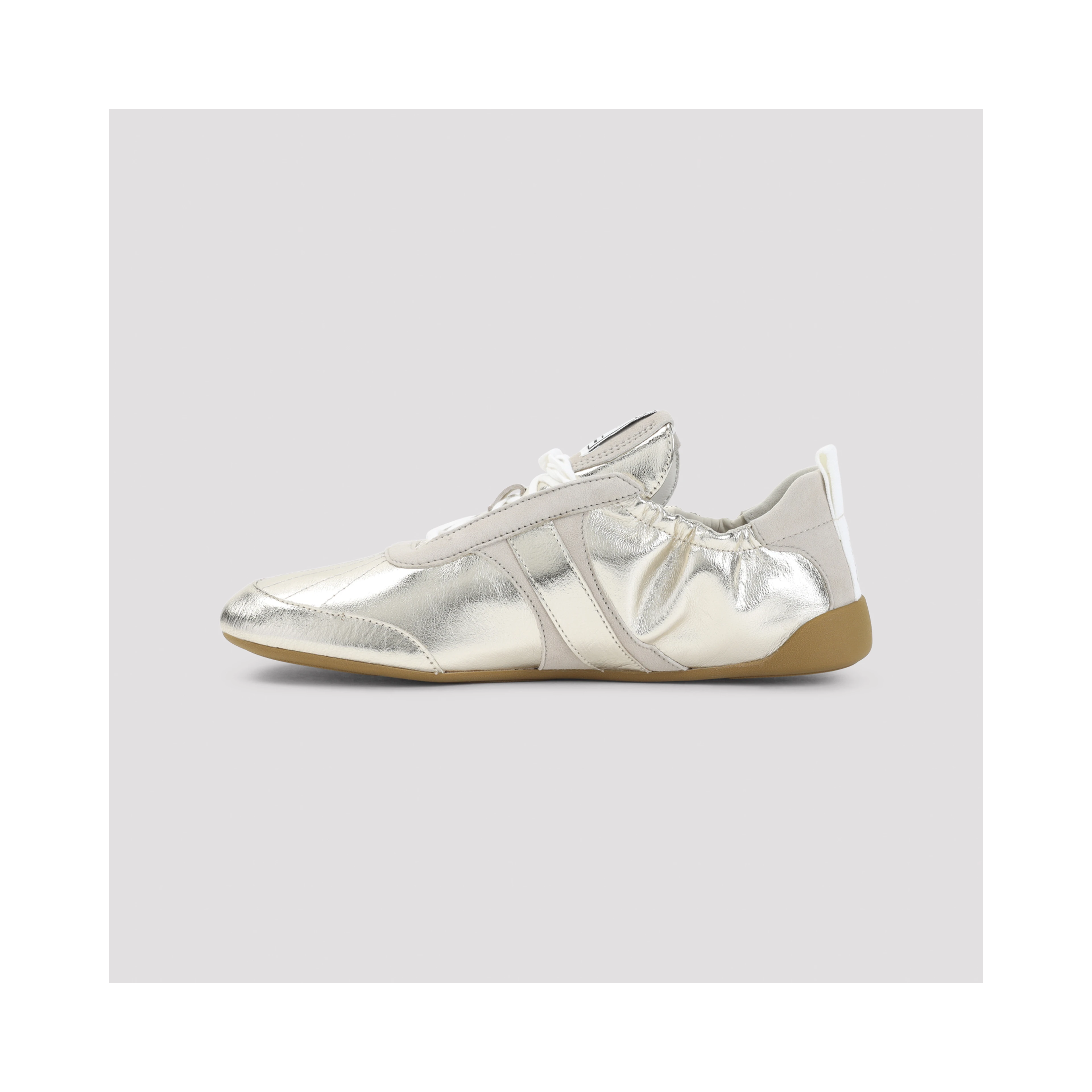 KICK SNEAKERS