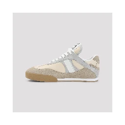 KICK SNEAKERS