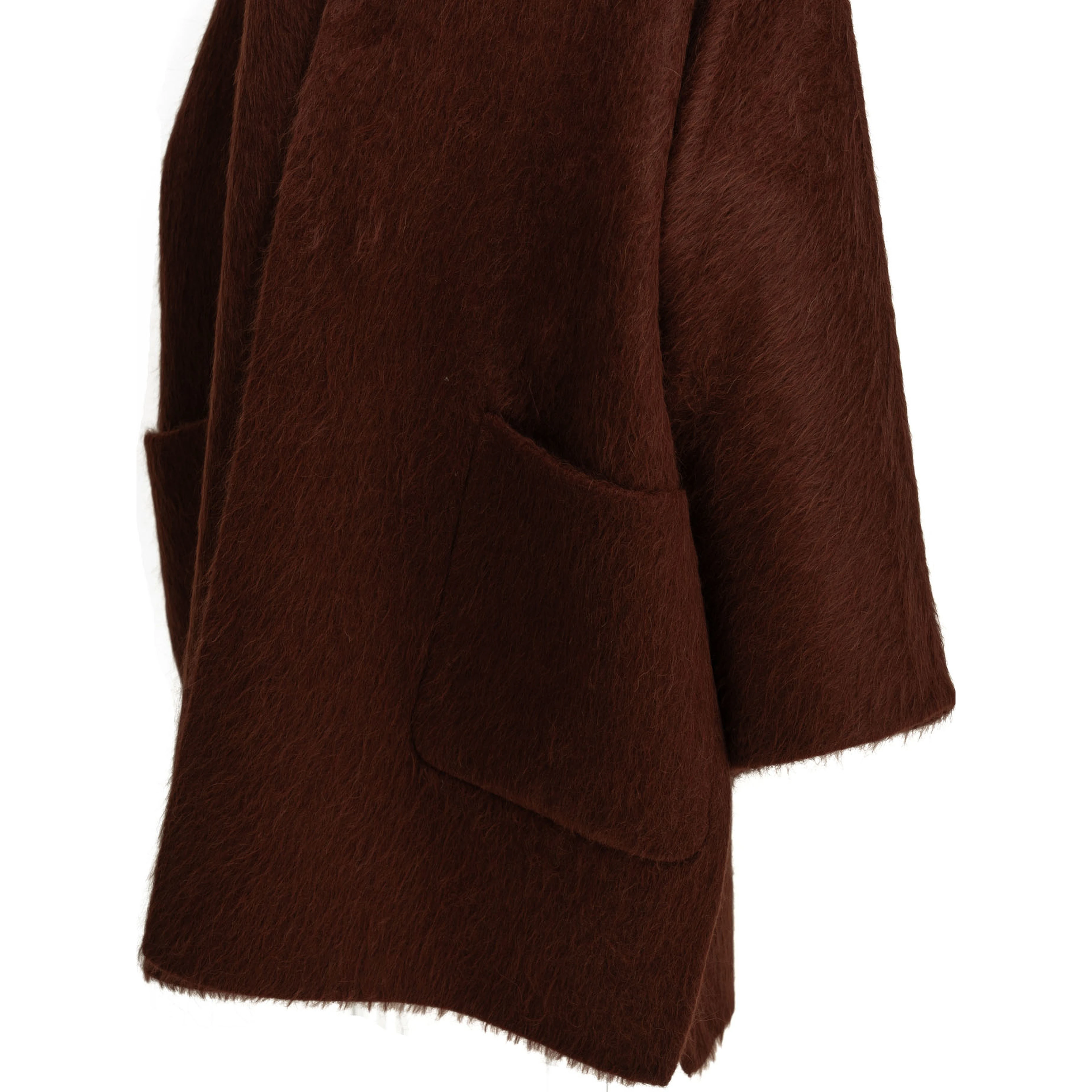 Short coat made of alpaca and wool
