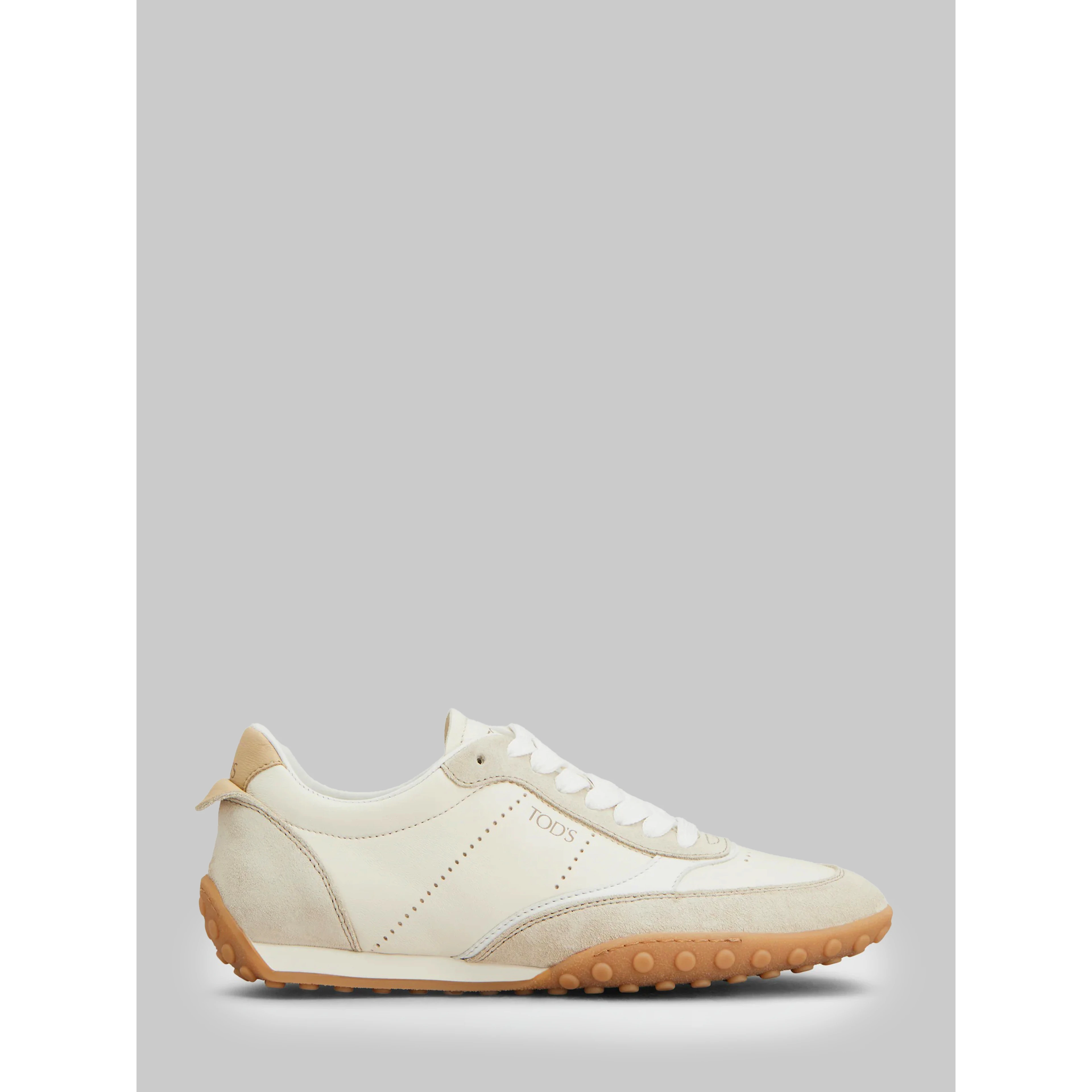 Sneakers in smooth leather and suede