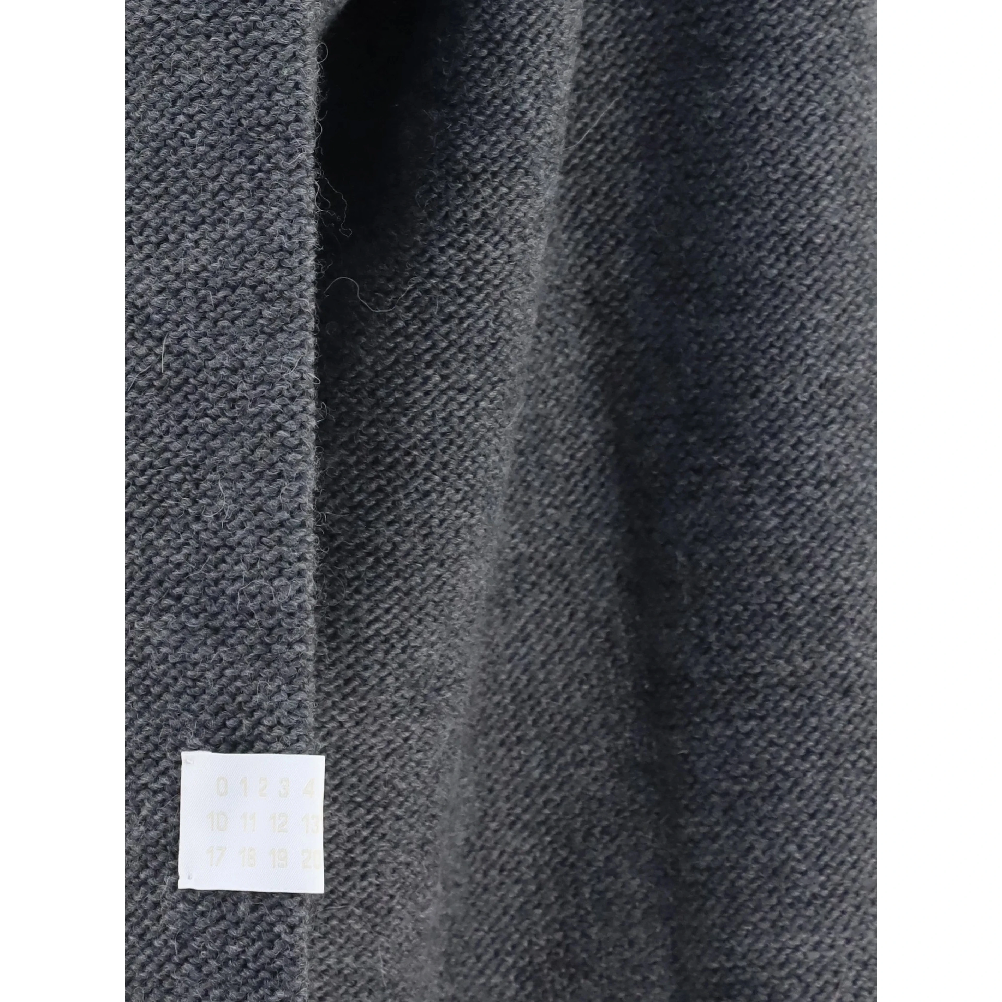 MM6 MAISON MARGIELA Sweaters