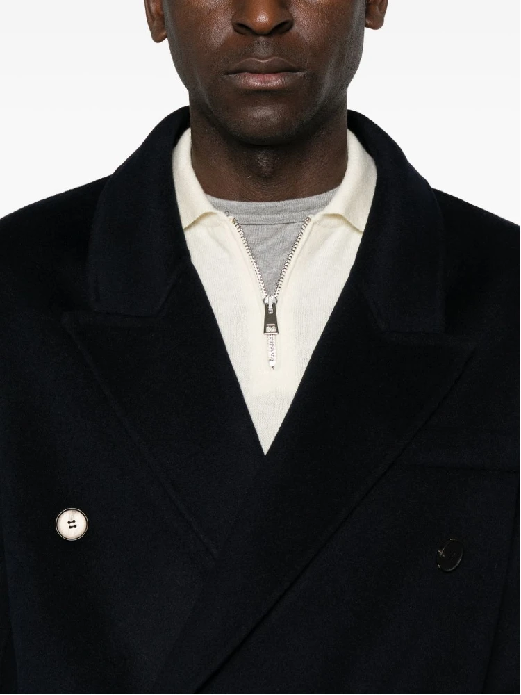Amaranto Coats