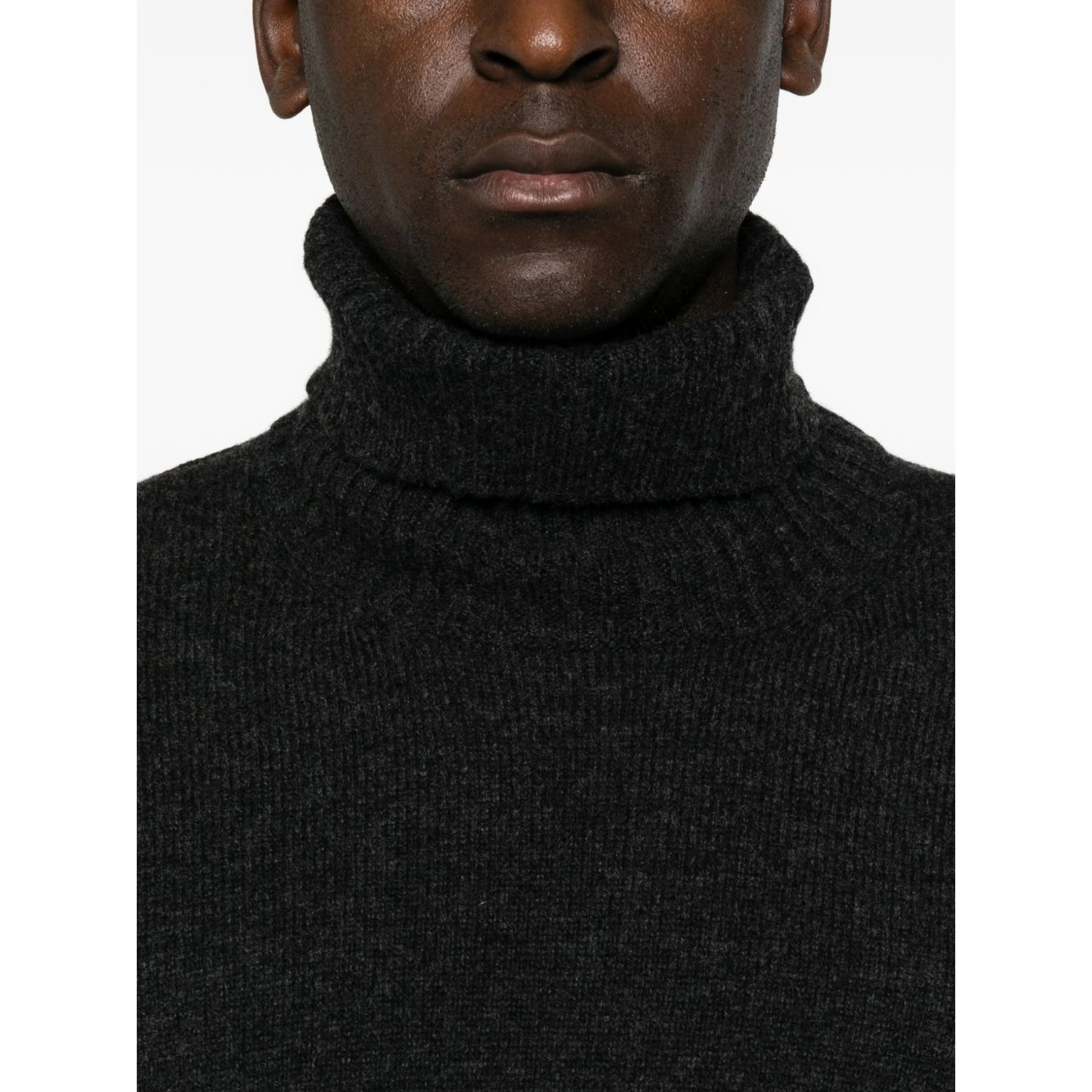 AMARANTO Sweaters