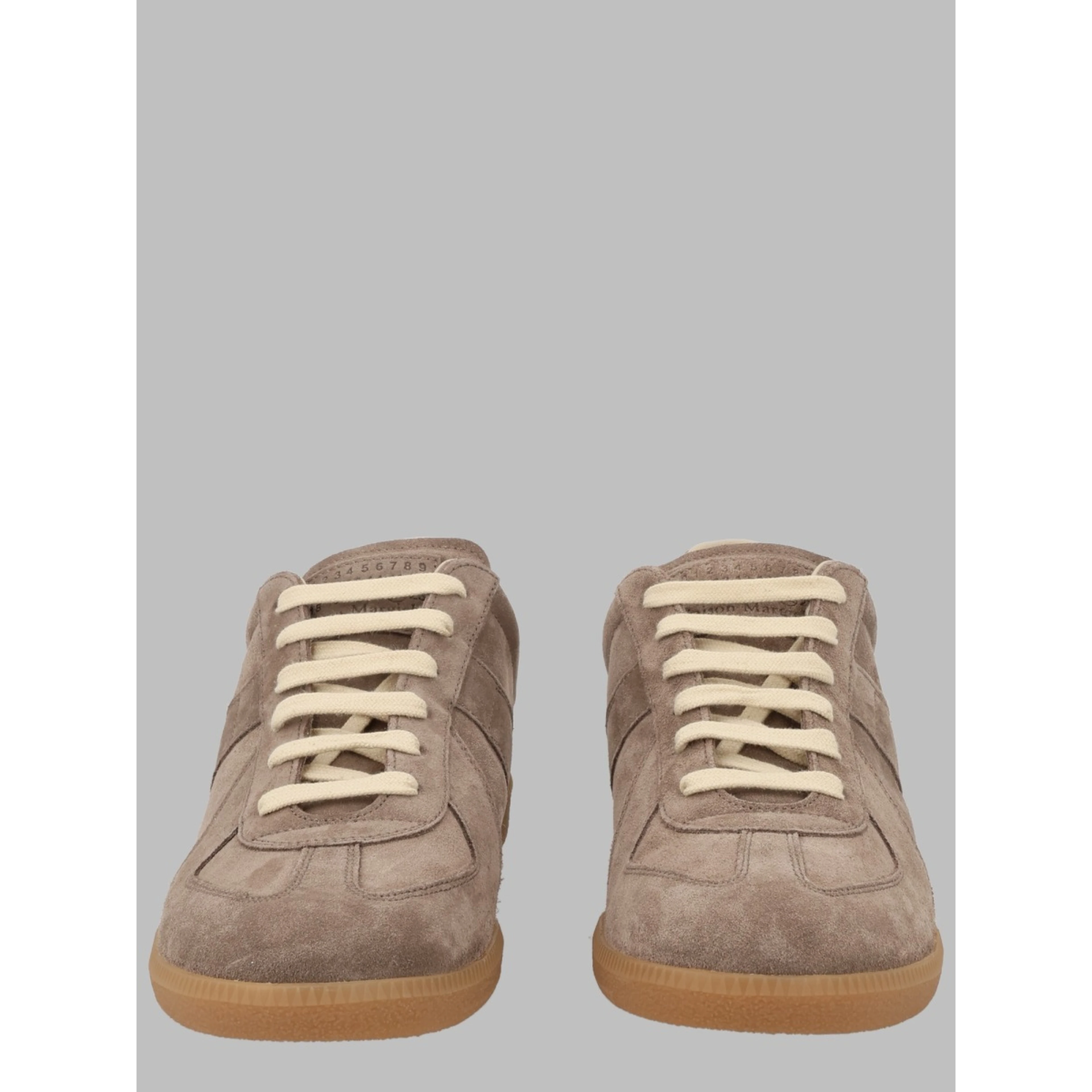 Sneaker "Replica"