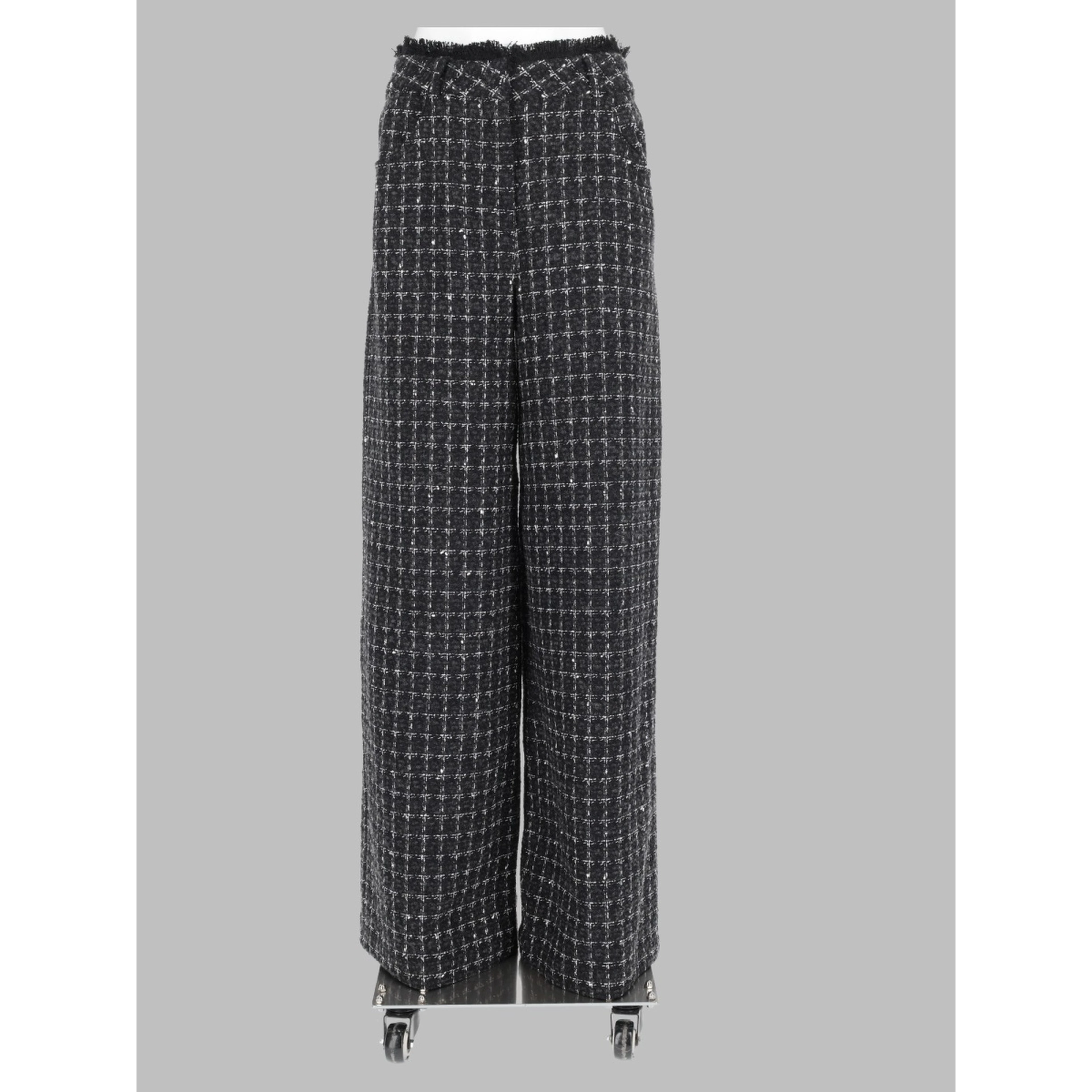 Pantalone con Orlo Sfrangiato