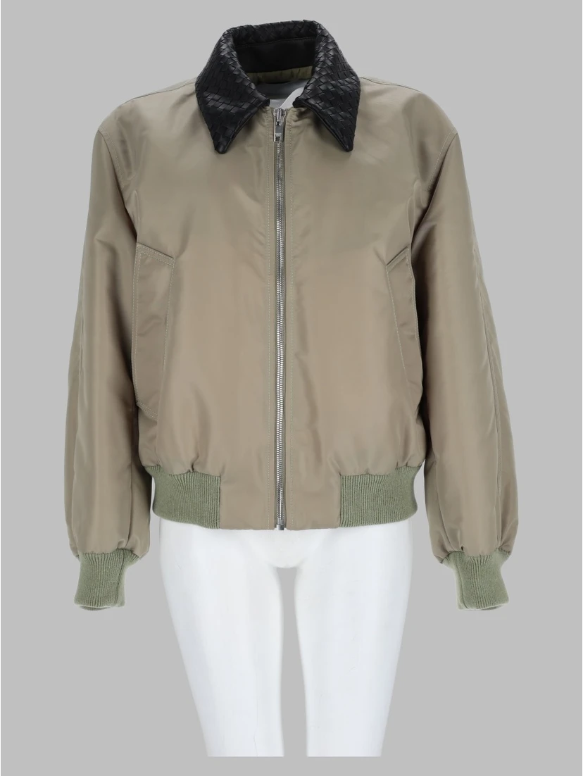 Giacca In Satin Con Colletto Intrecciato