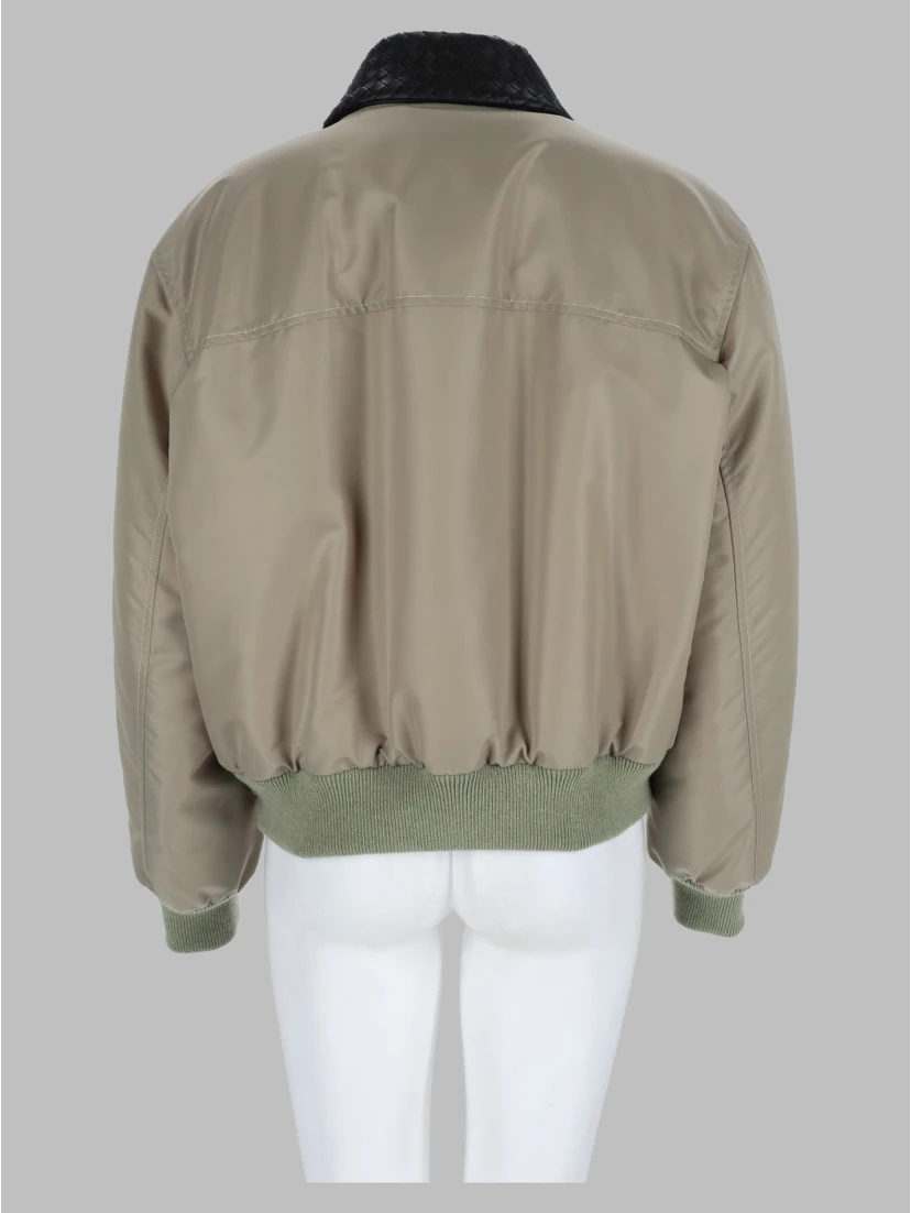 Giacca In Satin Con Colletto Intrecciato