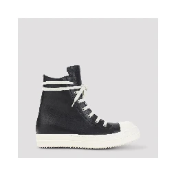 SNEAKS