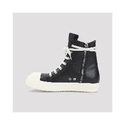 SNEAKS