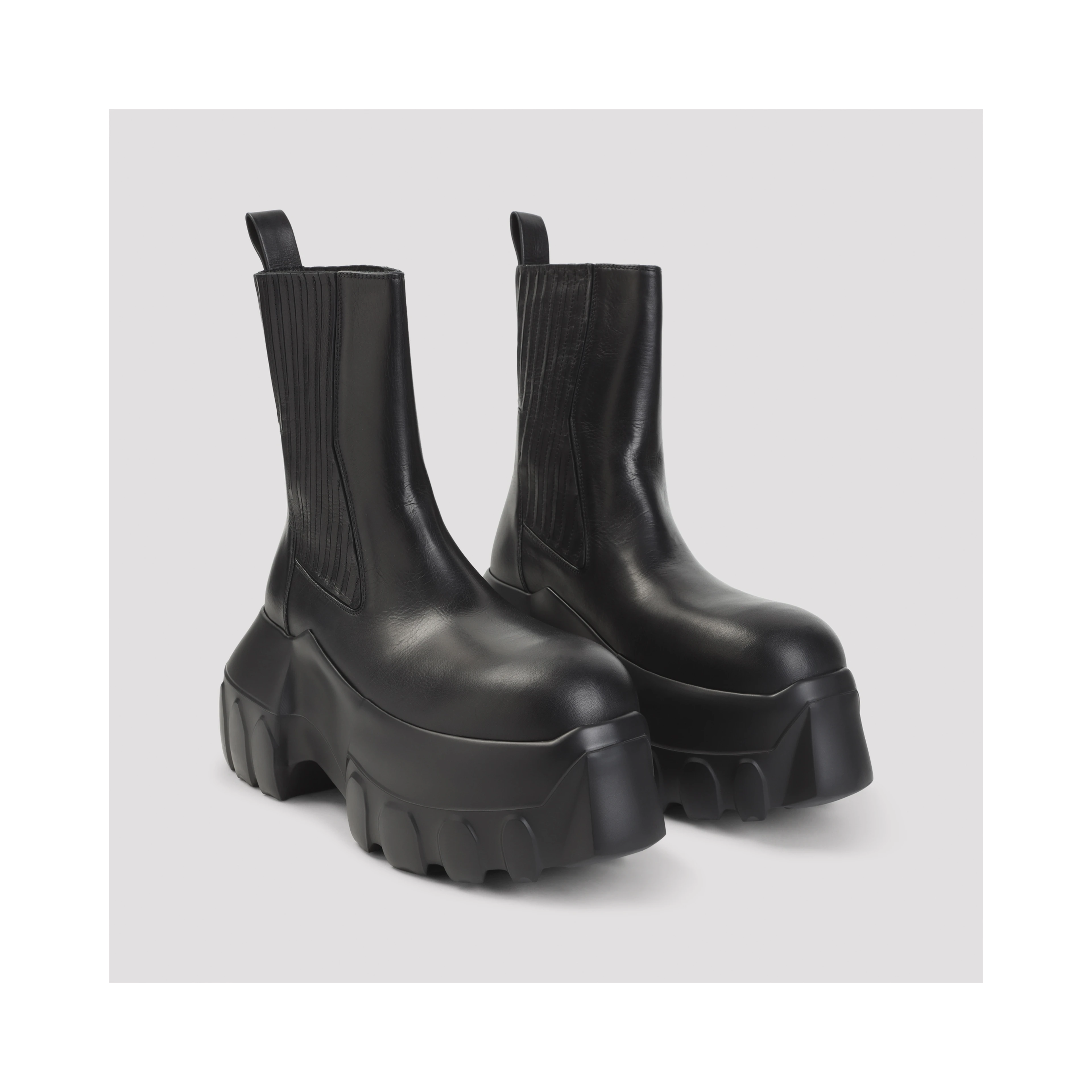 BEATLE MEGA TRACTOR BOOT