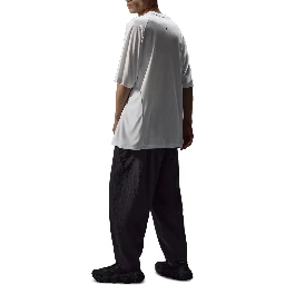 تيشيرتات وبولو من أوكلي