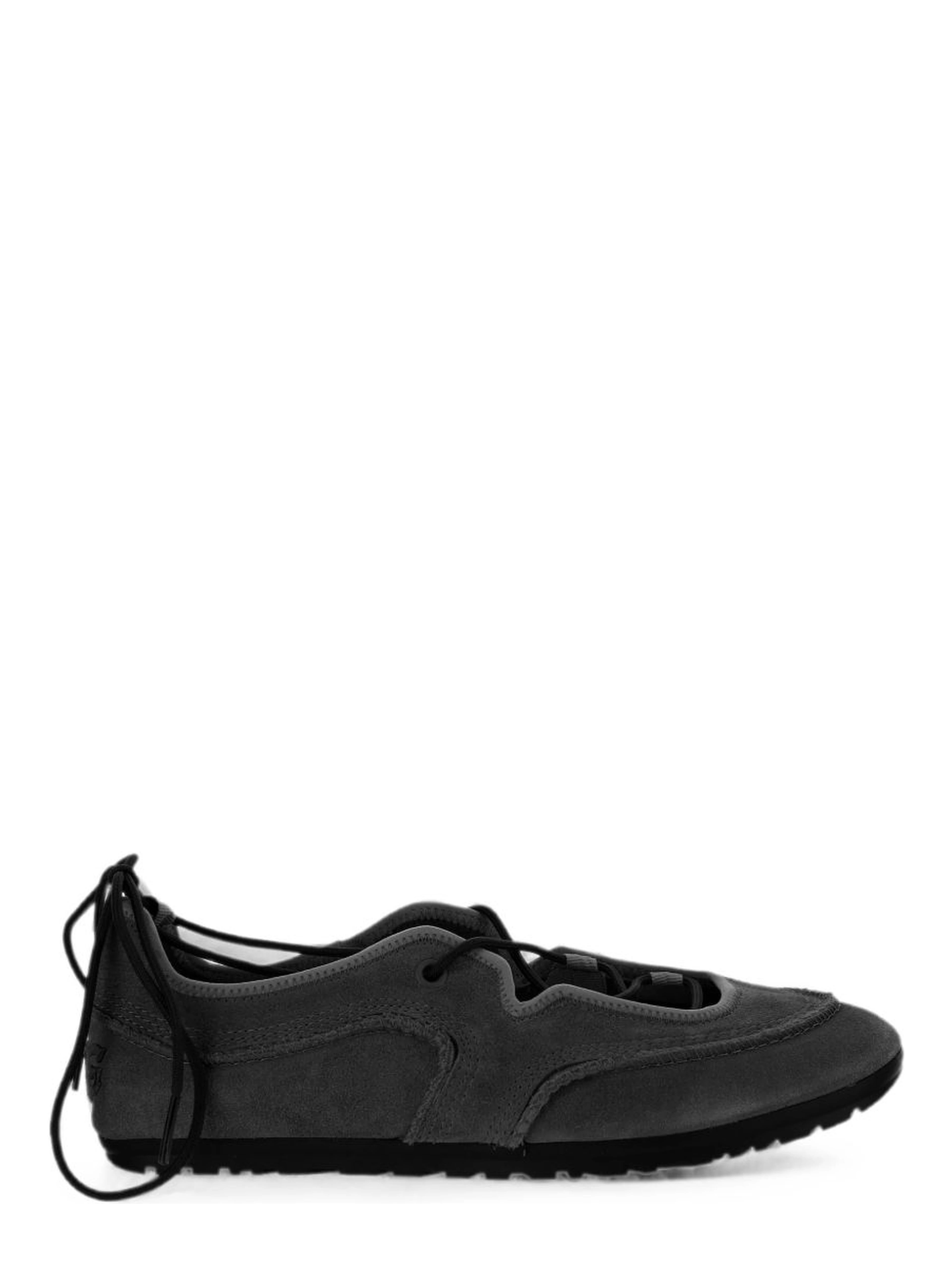UGG Sneakers