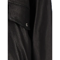 Black jacket with classic collar and two front pockets in leather man