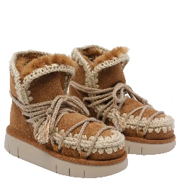MOU Boots