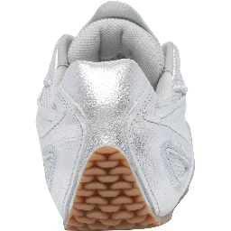 أحذية رياضية من أكسل أريجاتو