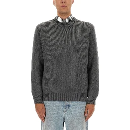 SWEATER WITH WRITING ON THE BACK