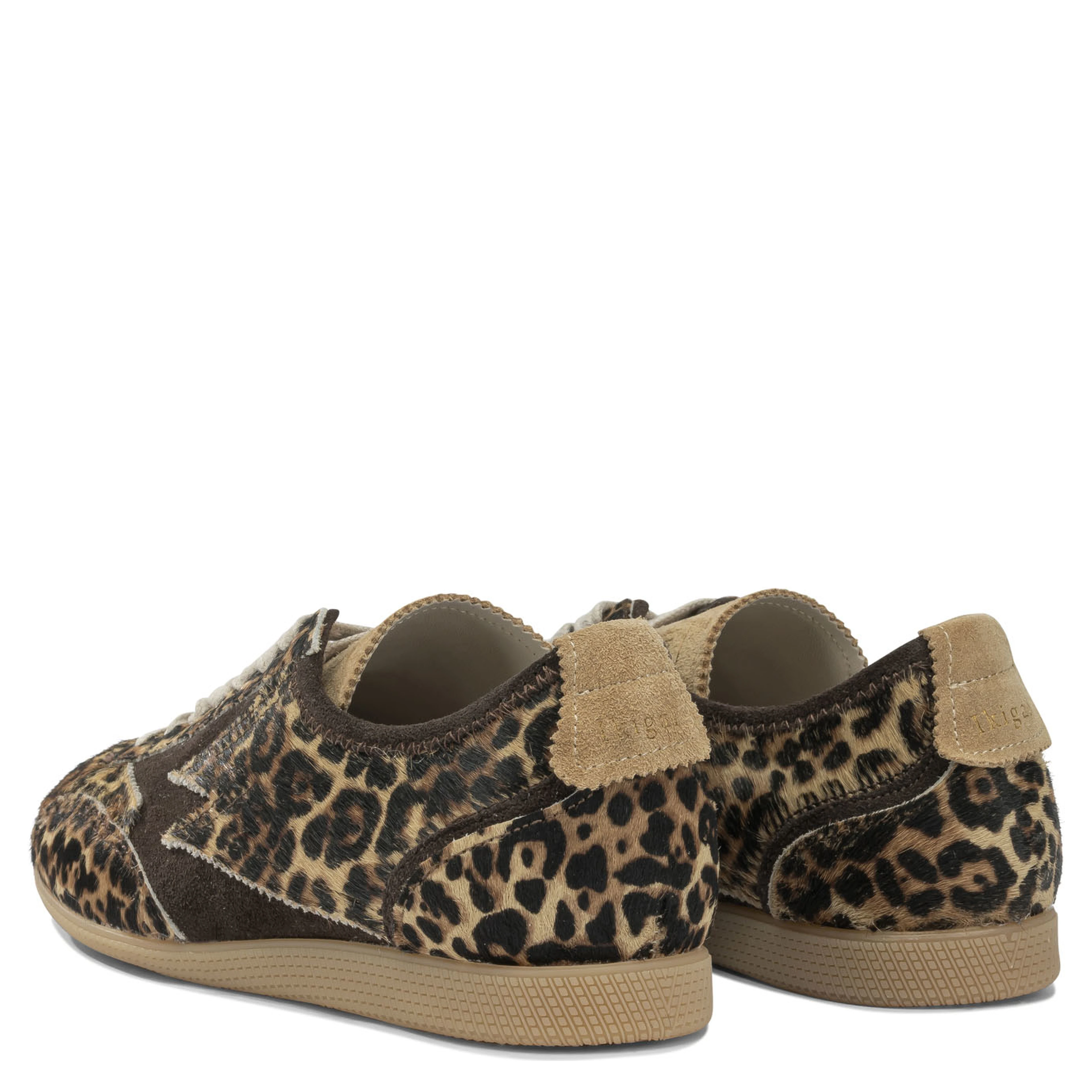 Sneakers & Slip-On