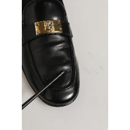 Black Leather Logo Plaque Men Loafers Shoes