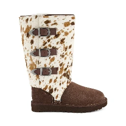 أحذية UGG بنية اللون