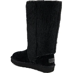 أحذية UGG سوداء
