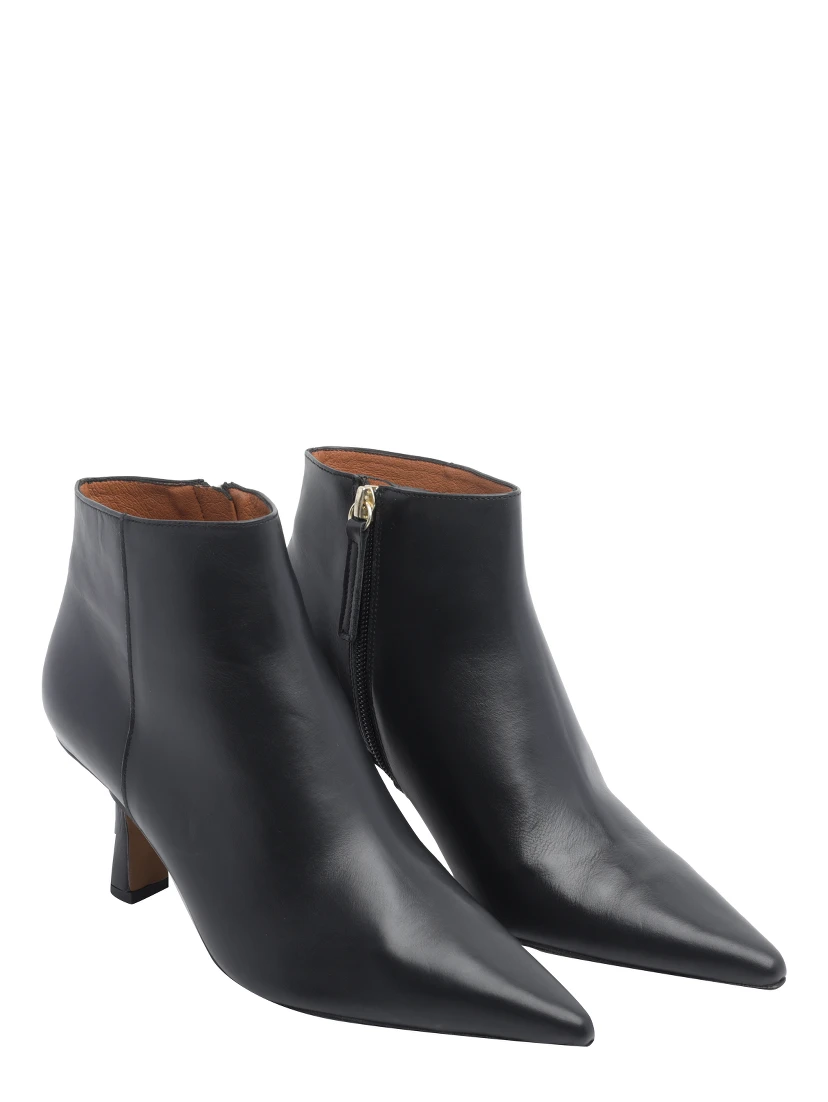 ANGEL ALARCON Boots Black