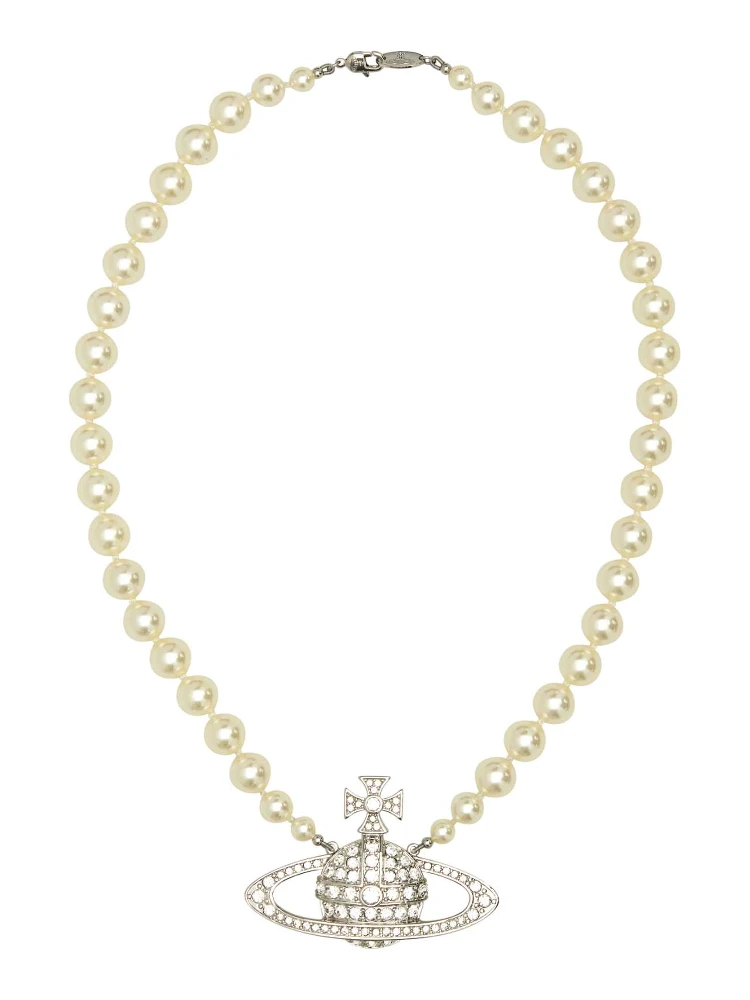 MAN. BAS RELIEF PEARL NECKLACE