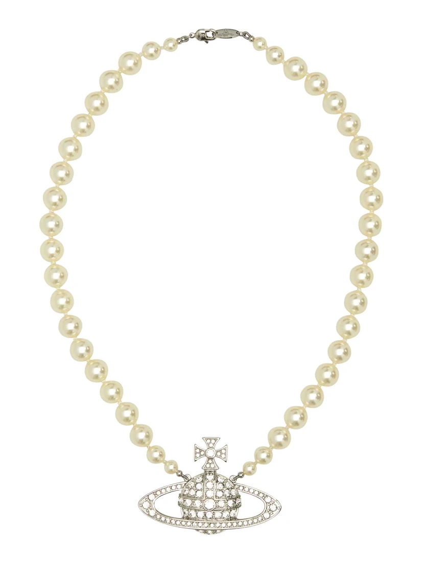 MAN. BAS RELIEF PEARL NECKLACE