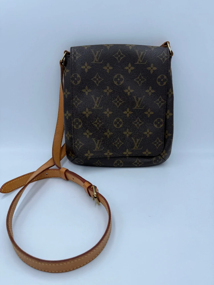 LOUIS VUITTON MUSETTE Monogram Handbag alternative
