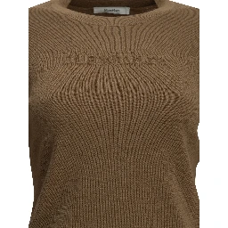 Round-neck T-shirt made of virgin wool