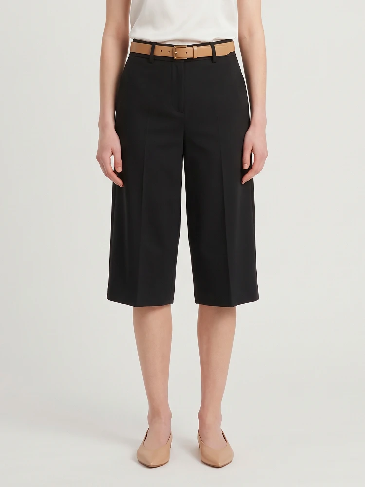 Black stretch canvas bermuda shorts