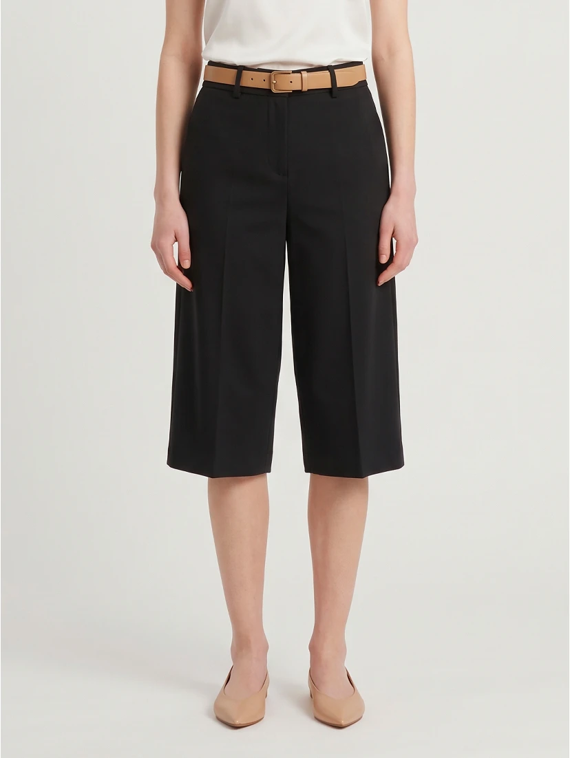Black stretch canvas bermuda shorts