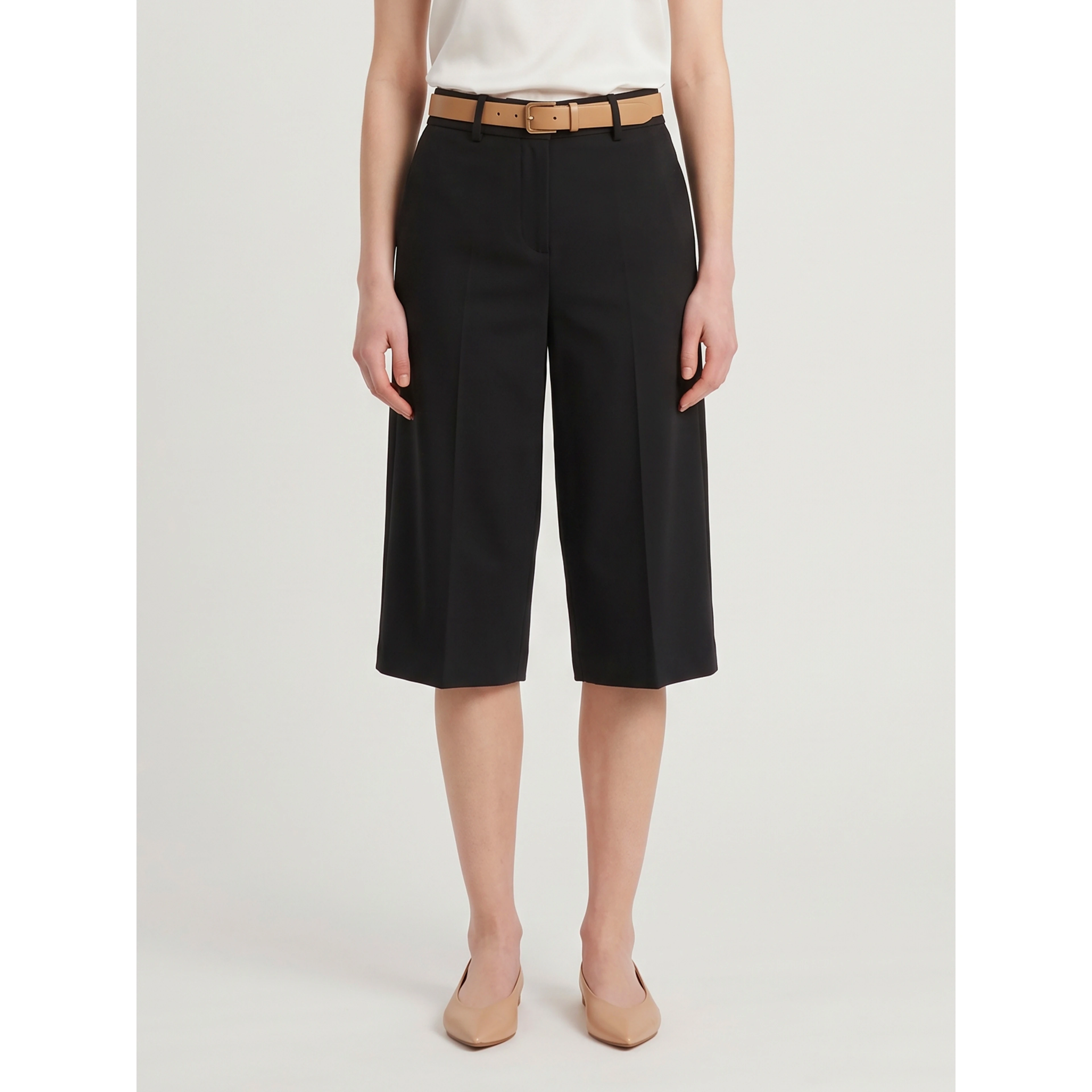 Black stretch canvas bermuda shorts