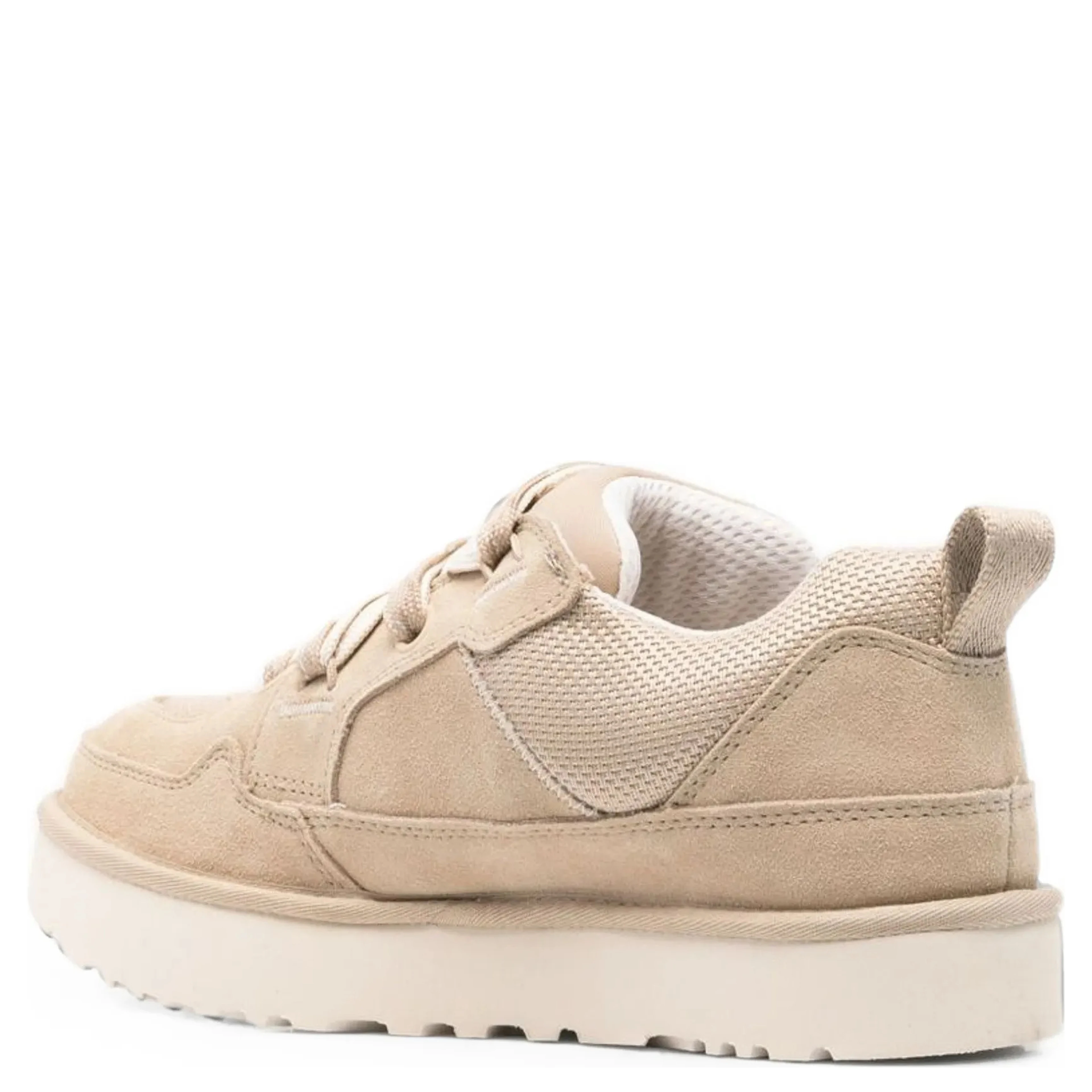 أحذية رياضية من UGG