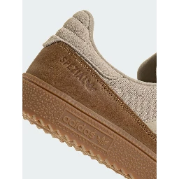 adidas Flat shoes
