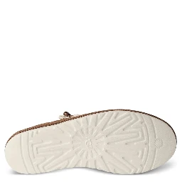 أحذية رياضية من UGG