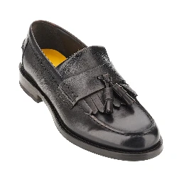 Leather loafers with tassels
