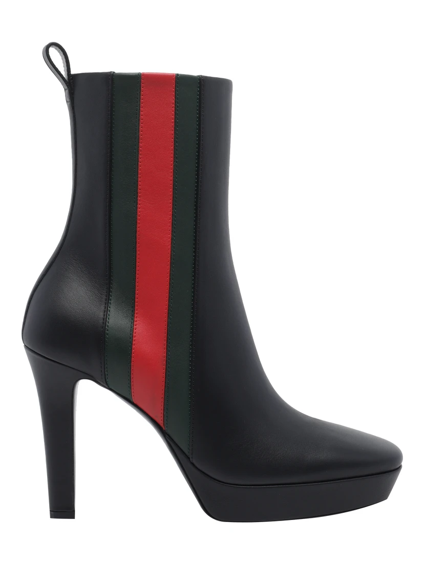 GUCCI Flat shoes Black