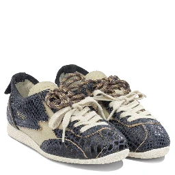 Sneakers & Slip-On