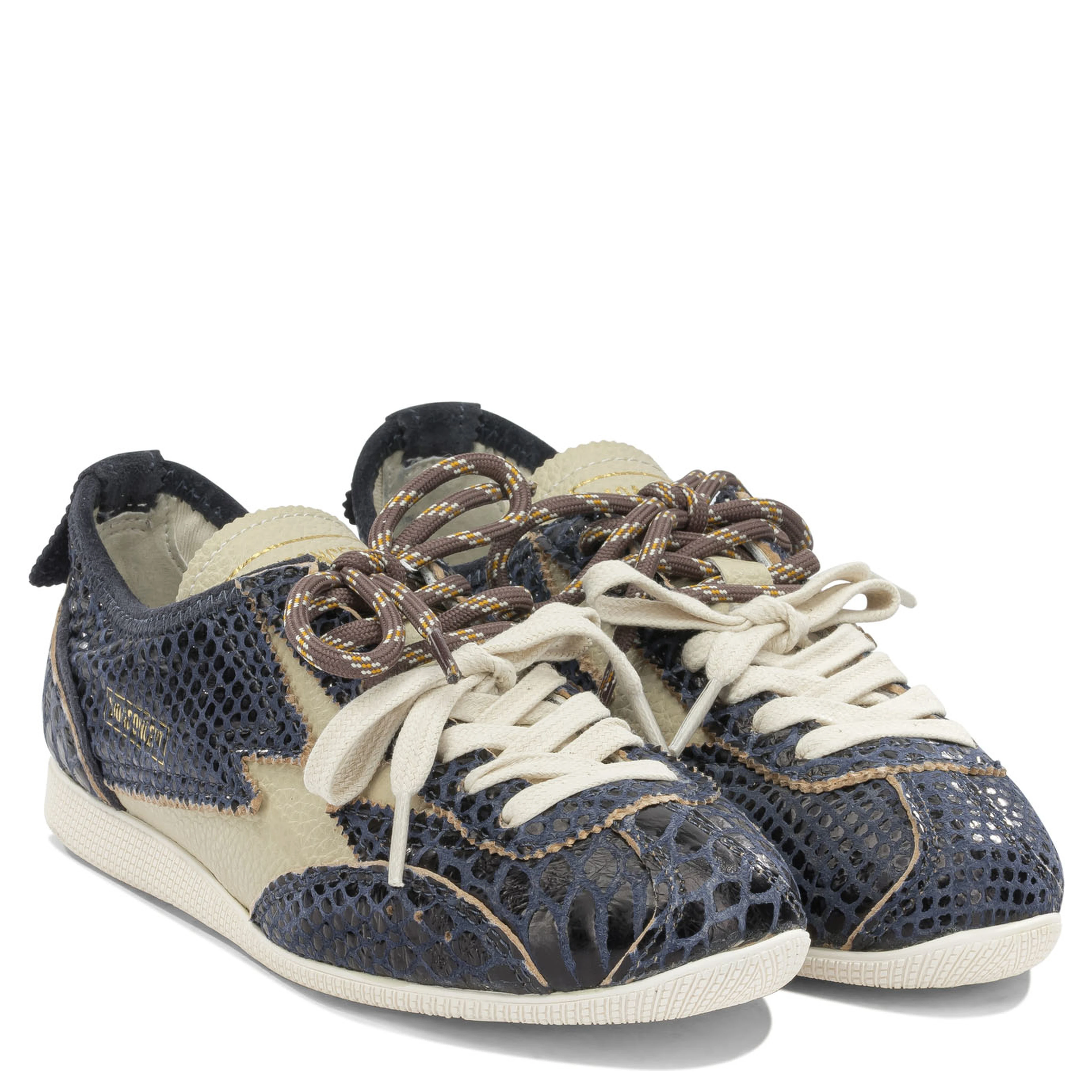 Sneakers & Slip-On