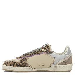 Sneakers & Slip-On