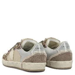 Sneakers & Slip-On