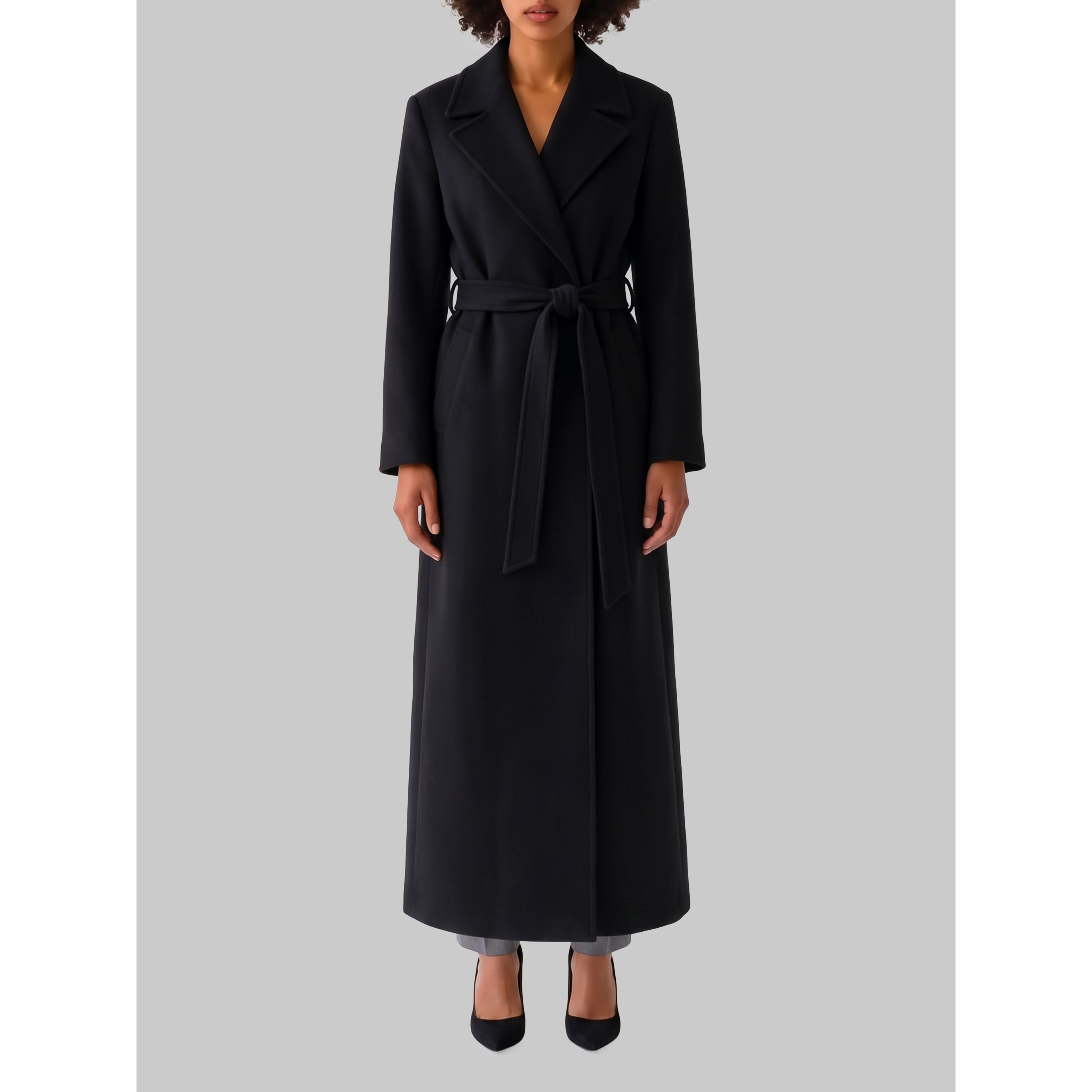 Wool coat with a belt in virgin wool