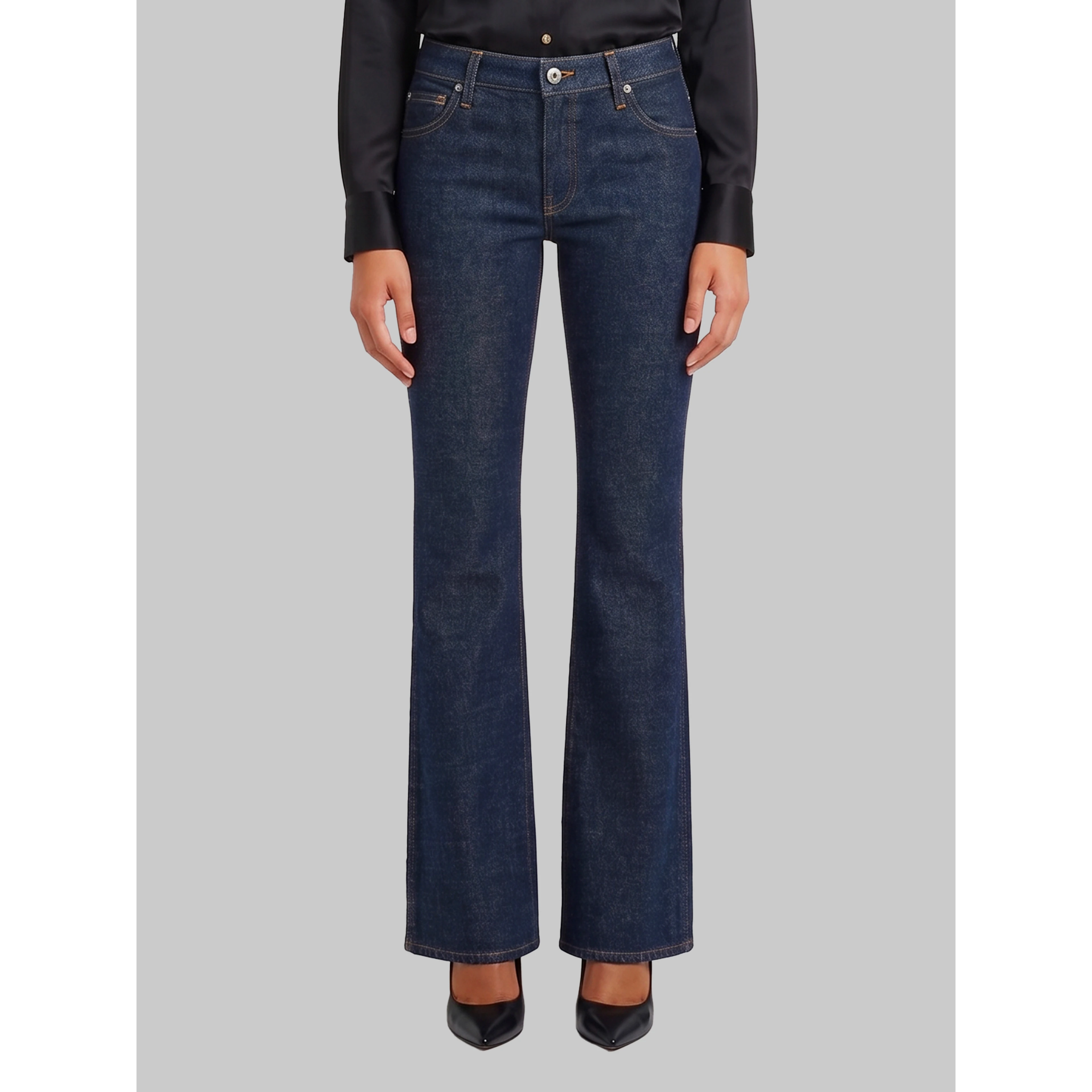 Comfortable low-rise jeans