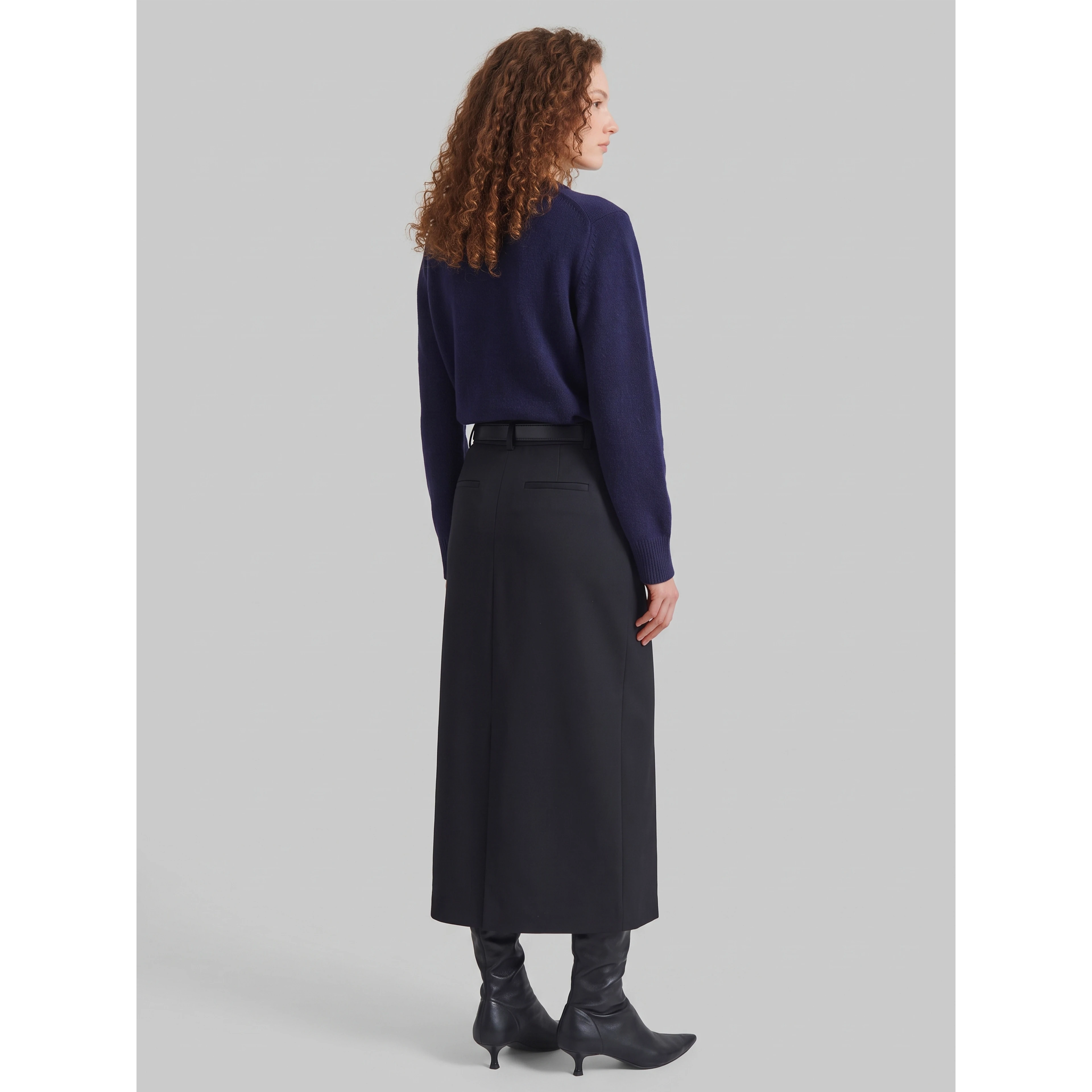 Maybelle black pencil skirt with front slit