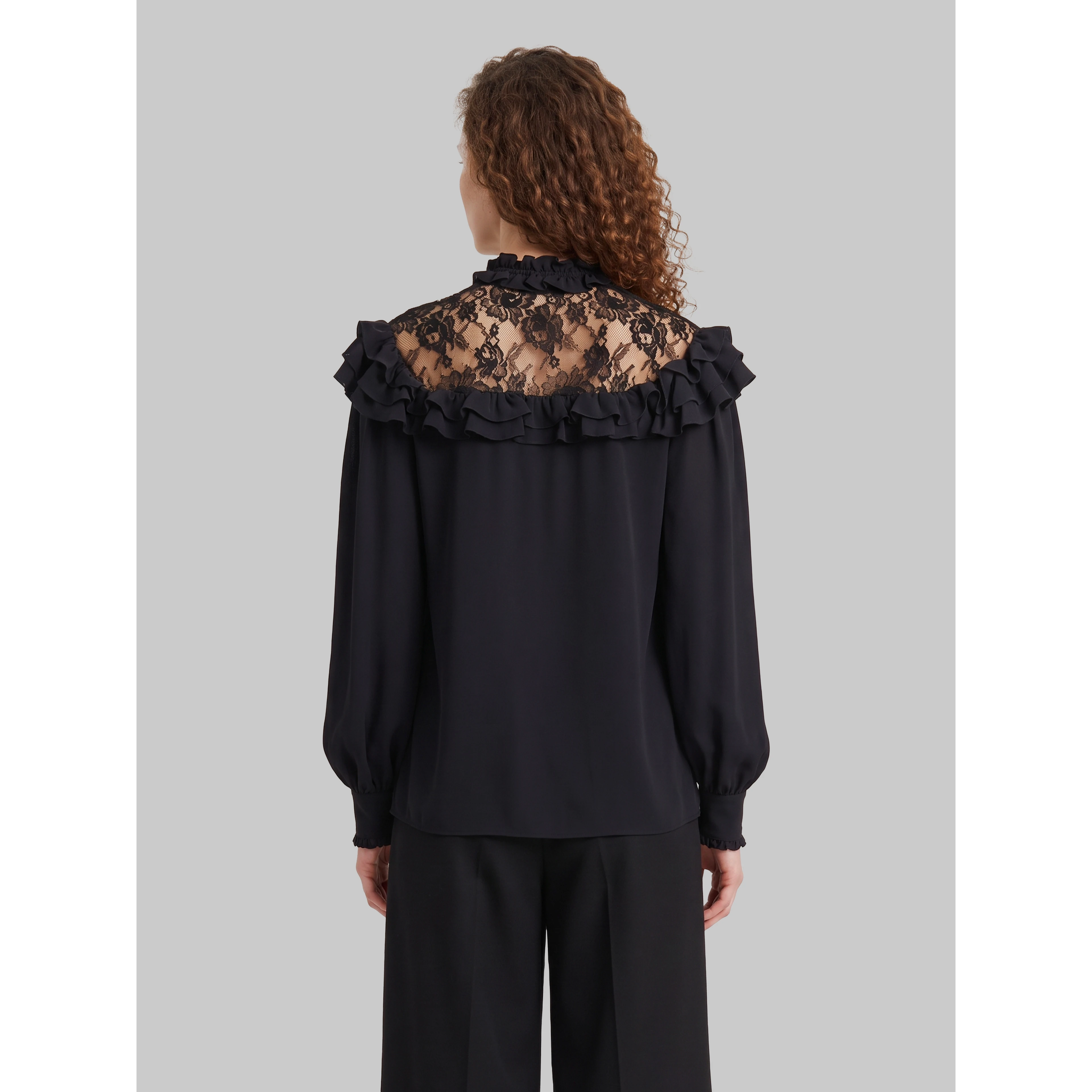 High-neck ruffled blouse in crêpe de chine and lace