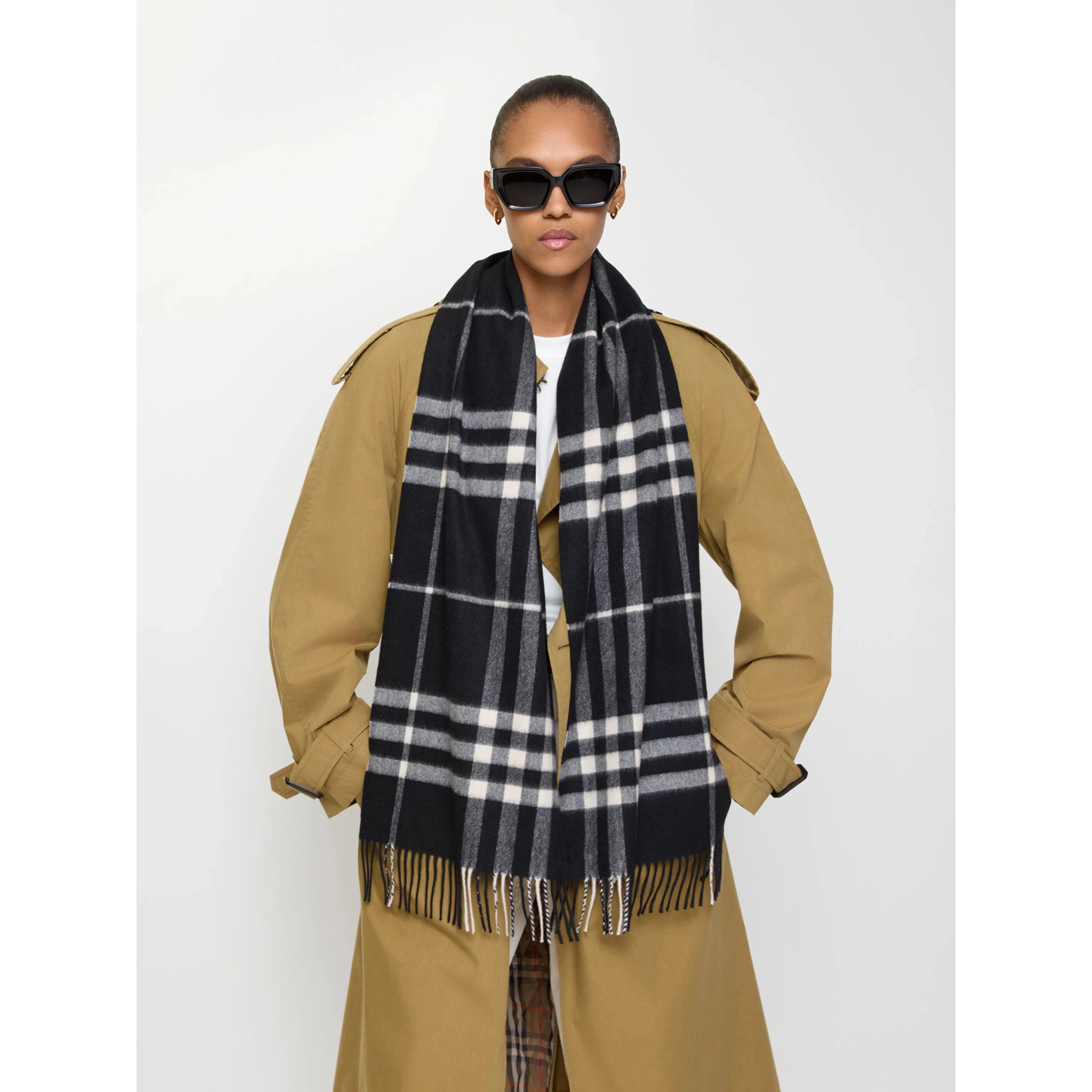 BURBERRY scarf