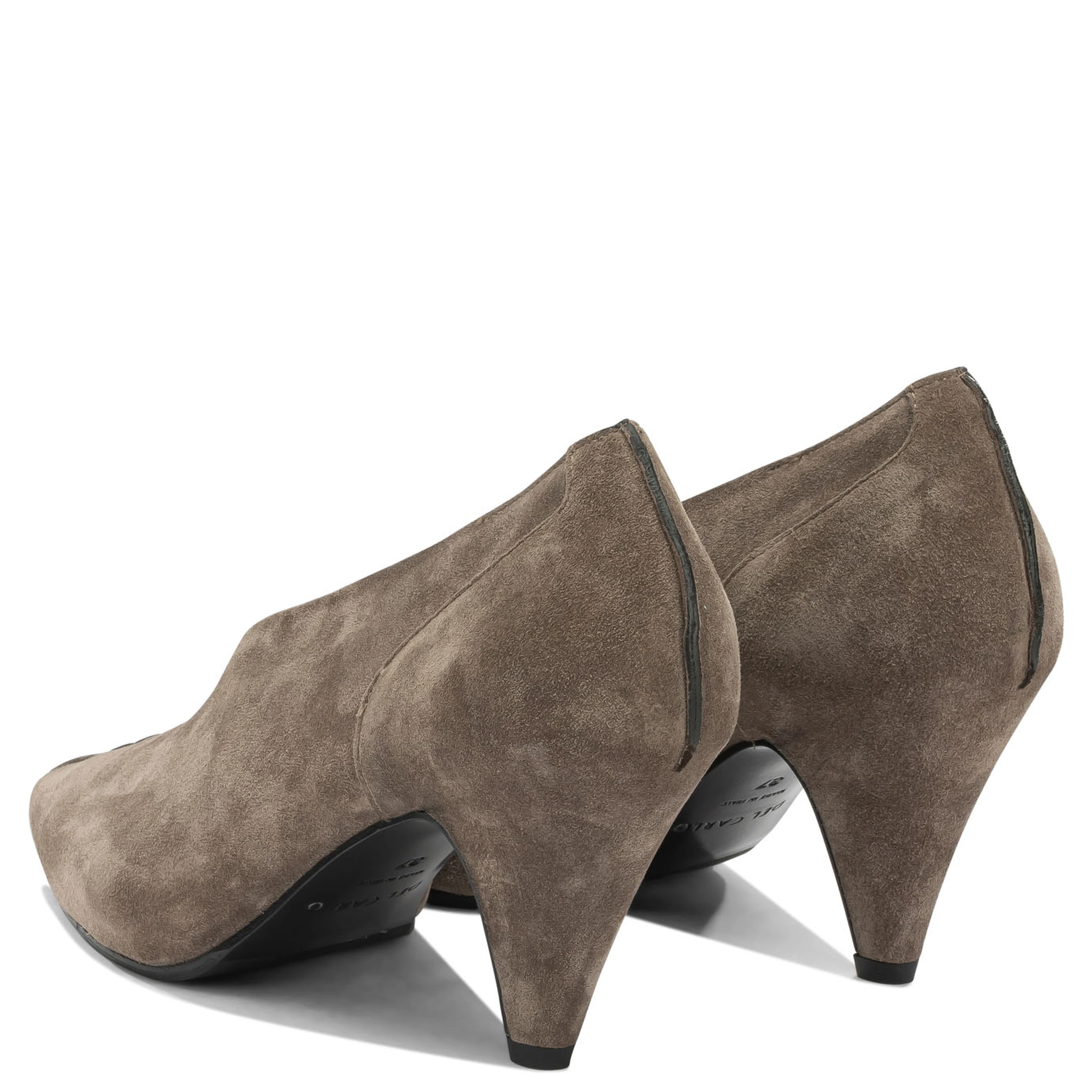 Heeled shoes